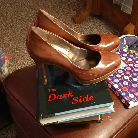 Shoes - Picture 2 of 2